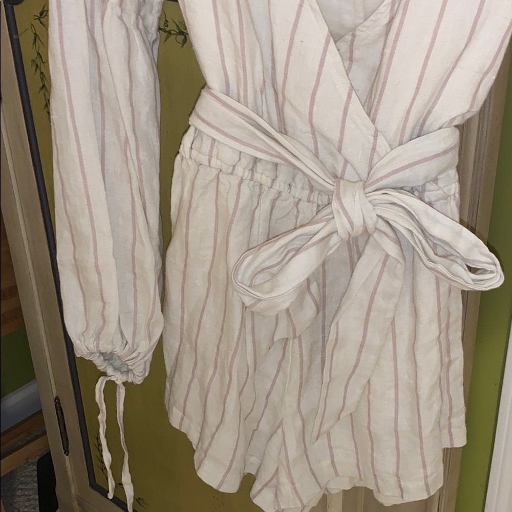 Romper - Picture 2 of 4